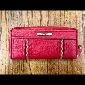 MICHAEL KORS MOXLEY RED LEATHER CONTINENTAL WALLET
